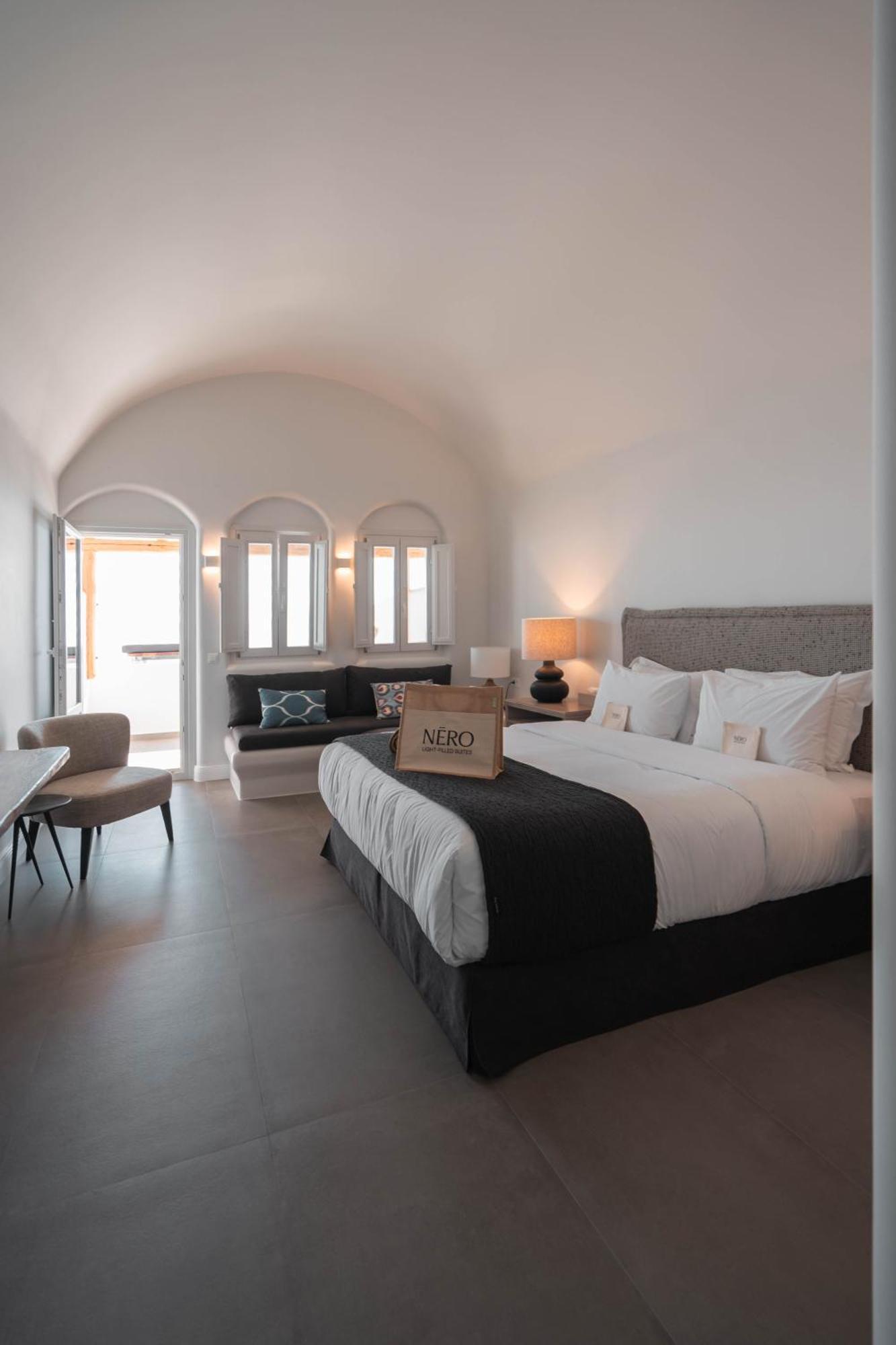 Nero Suites By Nomee Hospitality Group Imerovigli  Exteriér fotografie